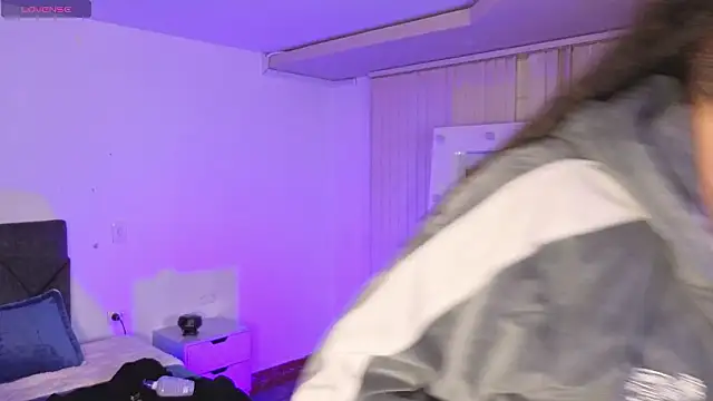 Онлайн чат XXX _sharlotte777