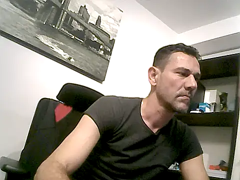 mastercharisma35: онлайн-секс-чат