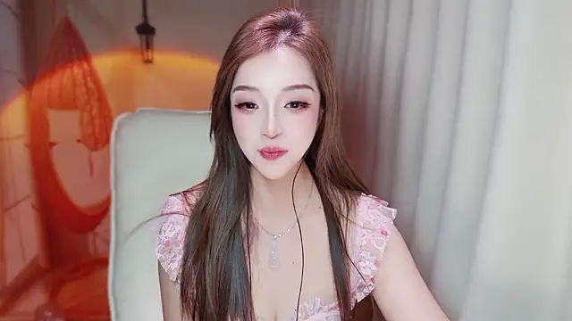 zizi-a's Live XXX Chat