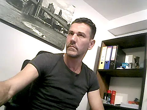 mastercharisma35's Live XXX Chat