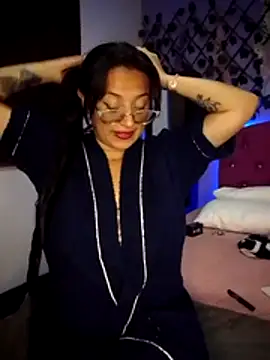 Онлайн чат XXX Sophie-Hot-