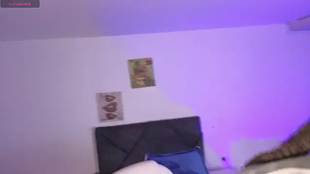 Živý XXX chat _sharlotte777