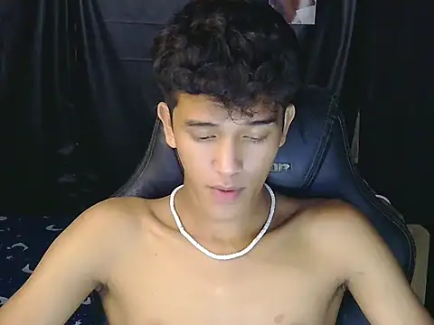 hugekenbigcock 웹캠 쇼