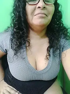 Amarantha25's Live XXX Chat