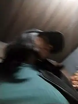 MirandaSingle live XXX chat