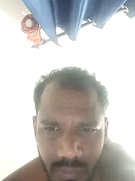 Daddyishere_19's Webcam Show