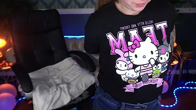 Онлайн чат XXX AmellyMilly