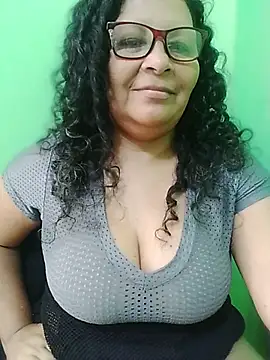 Amarantha25 Adlı Modelin Canlı XXX Sohbeti