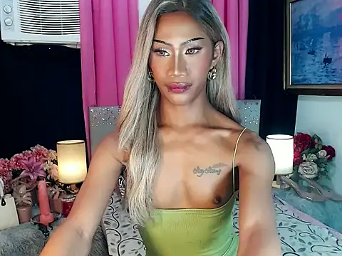 Chat +18 de Tarah_MC_Actressex ao vivo