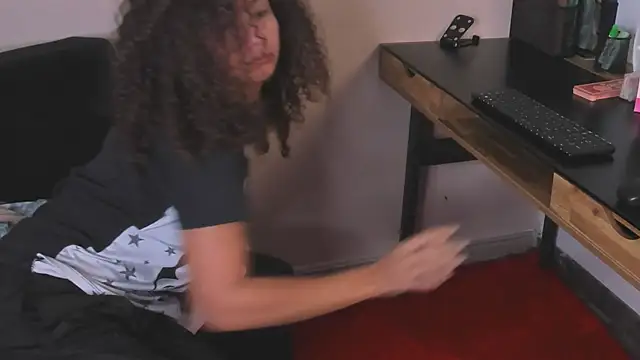 GabrielaSainz's Live XXX Chat