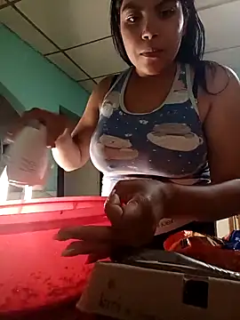 kanyat_ Show in webcam