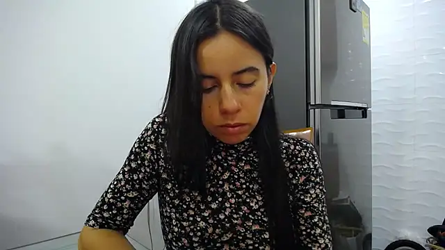 Mariam_Gomezxxx লাইভ XXX চ্যাট