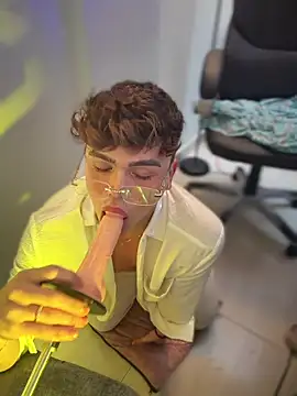 Chat XXX Live PRINCE_STEV