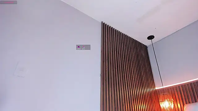 AvyMilton লাইভ XXX চ্যাট