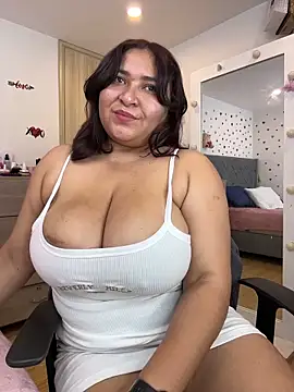 KarlaWild – Naživo XXX chat