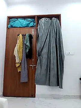 Payal-bhabhi07's Live XXX Chat