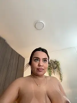 valeria2019hot's Live XXX Chat