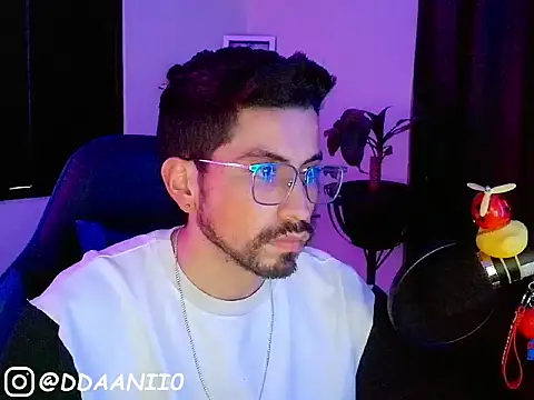 ddaanii0 Webcam Show