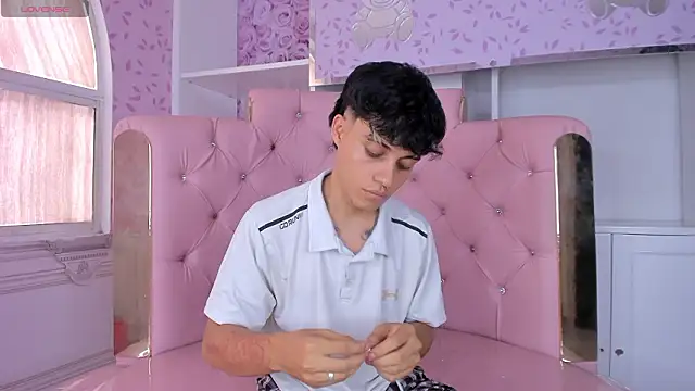 Dani_rivass' Live XXX Chat