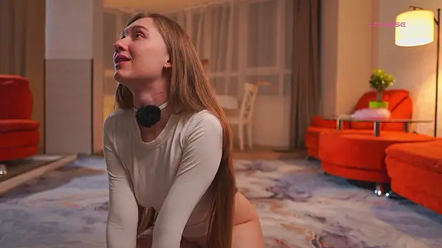 SharaNewbern's Live XXX Chat