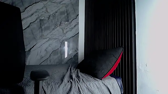 Grant_Irons Adlı Modelin Canlı XXX Sohbeti