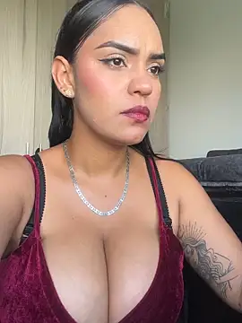 Sara-77's Live XXX Chat