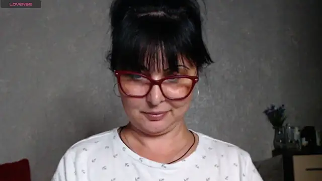 Živý XXX chat _Brynetka_