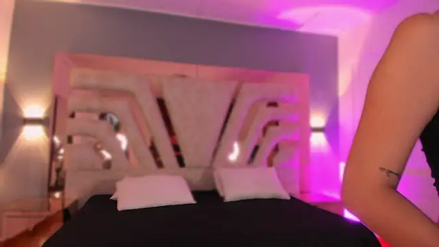 _NatachaDiaz_'s Live XXX Chat