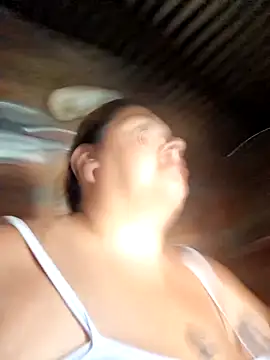 Živý XXX chat Juli_Powl