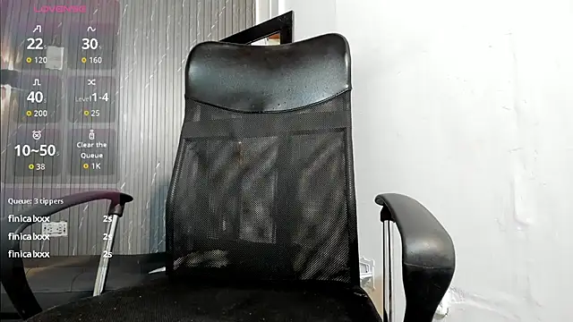 CharlotteKing8's Live XXX Chat