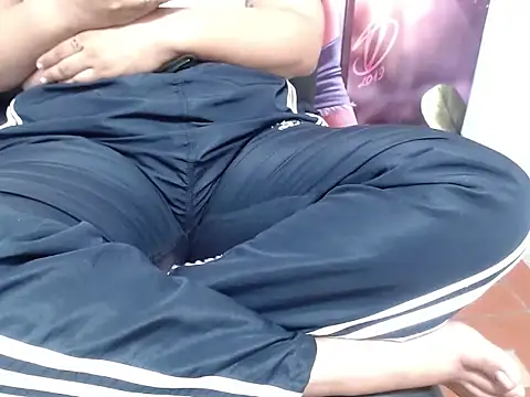 Živý XXX chat Laura_hottt