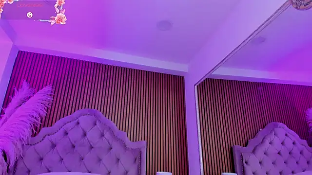 Violett_hott_ Chat XXX in diretta