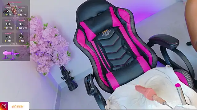 Chat +18 de HollyJorda ao vivo