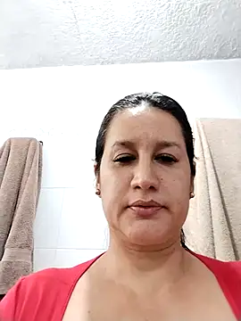 Chat +18 de keilymadam ao vivo