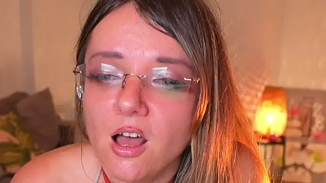 دردشة Magnetic_Amy الجنسية المباشرة