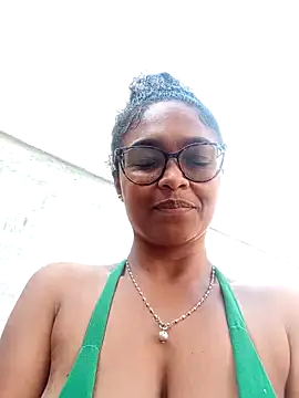 Živý XXX chat BiiancaEstradaa