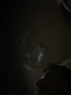 Efrain6996's Live XXX Chat