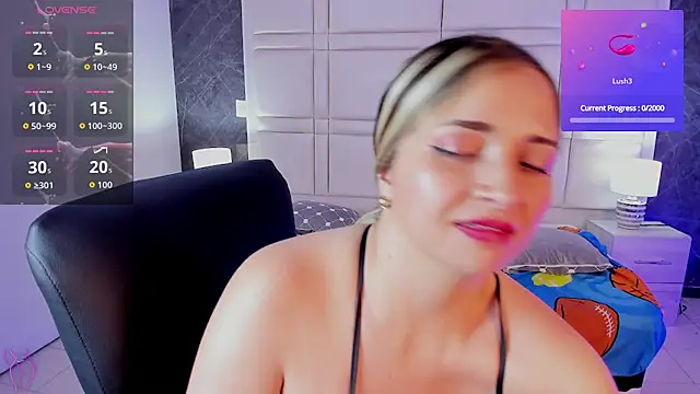 XXX chat uživo modela TiffanyHoustton