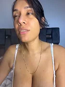 Вебкам-шоу PilarJones_