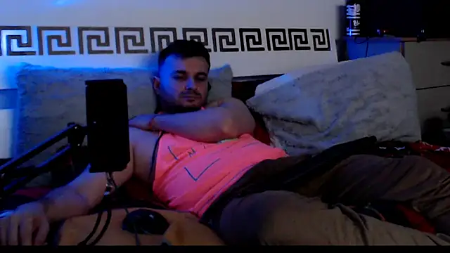 FuckToyBoy69 élő XXX-chatje