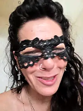 EmySkinny85 Show Webcam