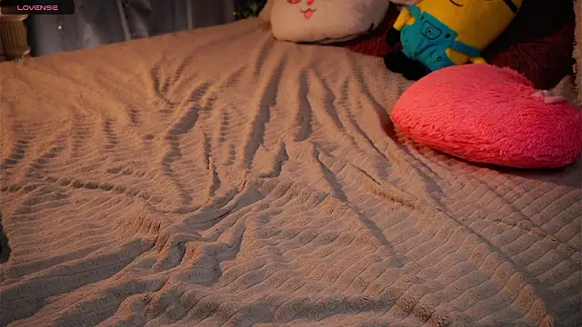 EdlinAlliston Adlı Modelin Canlı XXX Sohbeti