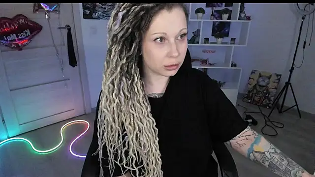 HoneySallyMoore's Live XXX Chat