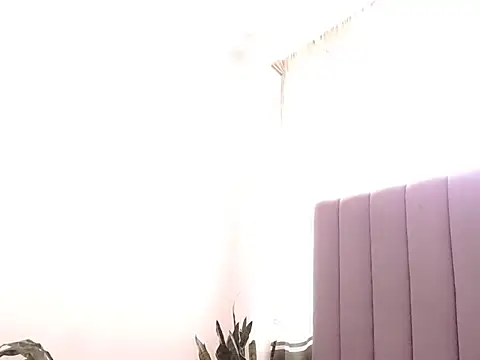 saara_johnson496's Live XXX Chat