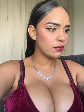 دردشة Sara-77 الجنسية المباشرة