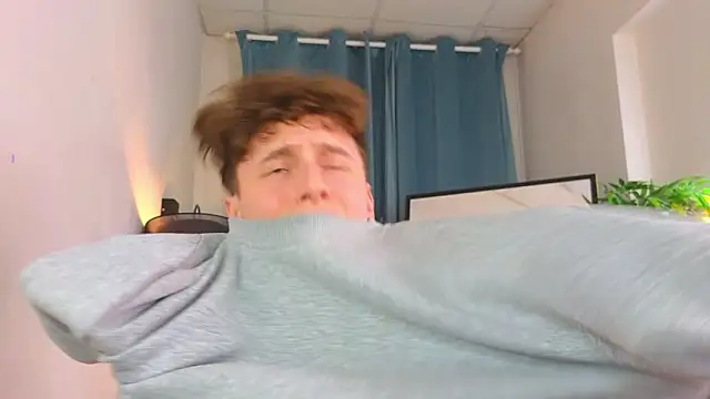 crisp1n Live XXX Chat