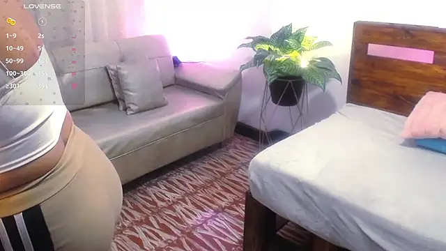 Yeseniaa25_ 现场XXX聊天