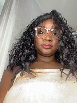 GianinaLewis Chat XXX live