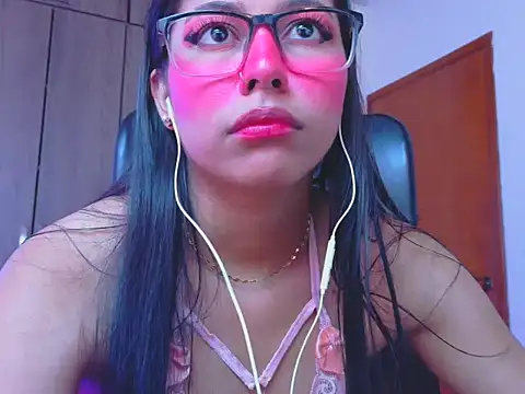 دردشة _ALLYSON18_ الجنسية المباشرة