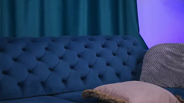 Ashlee_Angel Show in webcam